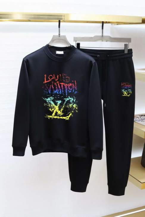 Picture of LV Sweater Suits _SKULVM-5XLkdtn16240960